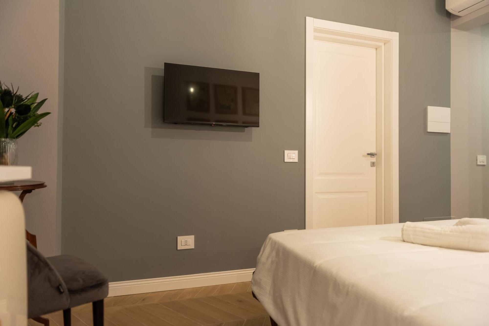 Sophia Boutique Suites Trieste Exterior photo
